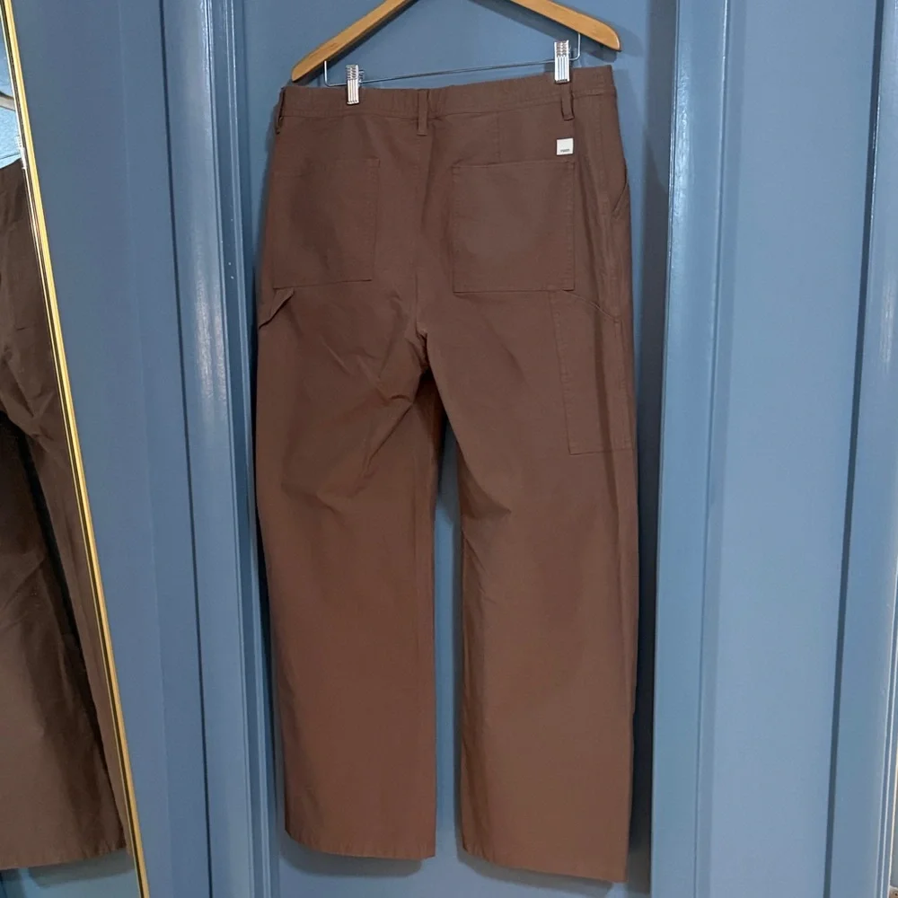 Vuori Women's Wide Leg Pants in Chocolate Brown - Picture 5 of 12